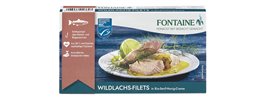 

Filet z divokého lososa v BIO hořčično-medové omáčce - Divoký losos z Aljašského zálivu pochází z udržitelného rybolovu, který chrání rybí populace a mořské prostředí pro budoucnost – dokazuje to modrá pečeť MSC™. Po výlovu je zodpovědně zpracován a doplněn těmi nejlepšími bio ingrediencemi.



Divoký losos z průzračných vod Aljašky je považován za "S-třídu" mezi nejpopulárnějšími druhy ryb. Má nízký obsah tuku a intenzivnější chuť než běžný chovaný losos. Naše bio hořčično-medová omáčka rozhodně není totéž co sladká hořčice. Pouhá dvě procenta bio medu od našeho bavorského partnerského výrobce jemně doplňují octovou pikantnost bio hořčice a vytvářejí harmonickou kompozici chutí.
